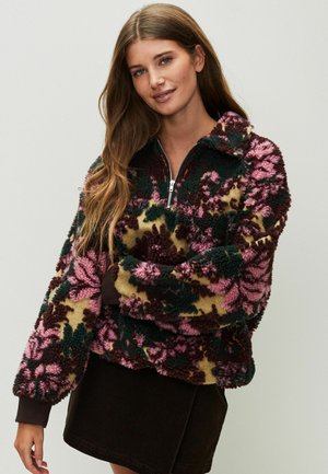 REGULAR FIT - PLUSH BORG QUATERZIP LONGSLEEVE - Fliisdžemper - sage green floral jaquard