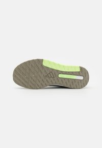 adidas Performance EVERYSET  - Training shoe - legend ivy/green spark
