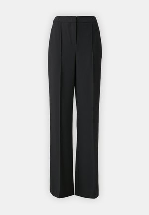 Zwarte pantalon met een getailleerde snit; gemaakt van soepel stof, met een recht gesneden ontwerp en een voorvouw voor een strakke uitstraling.