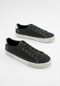 Next Sneaker low - black