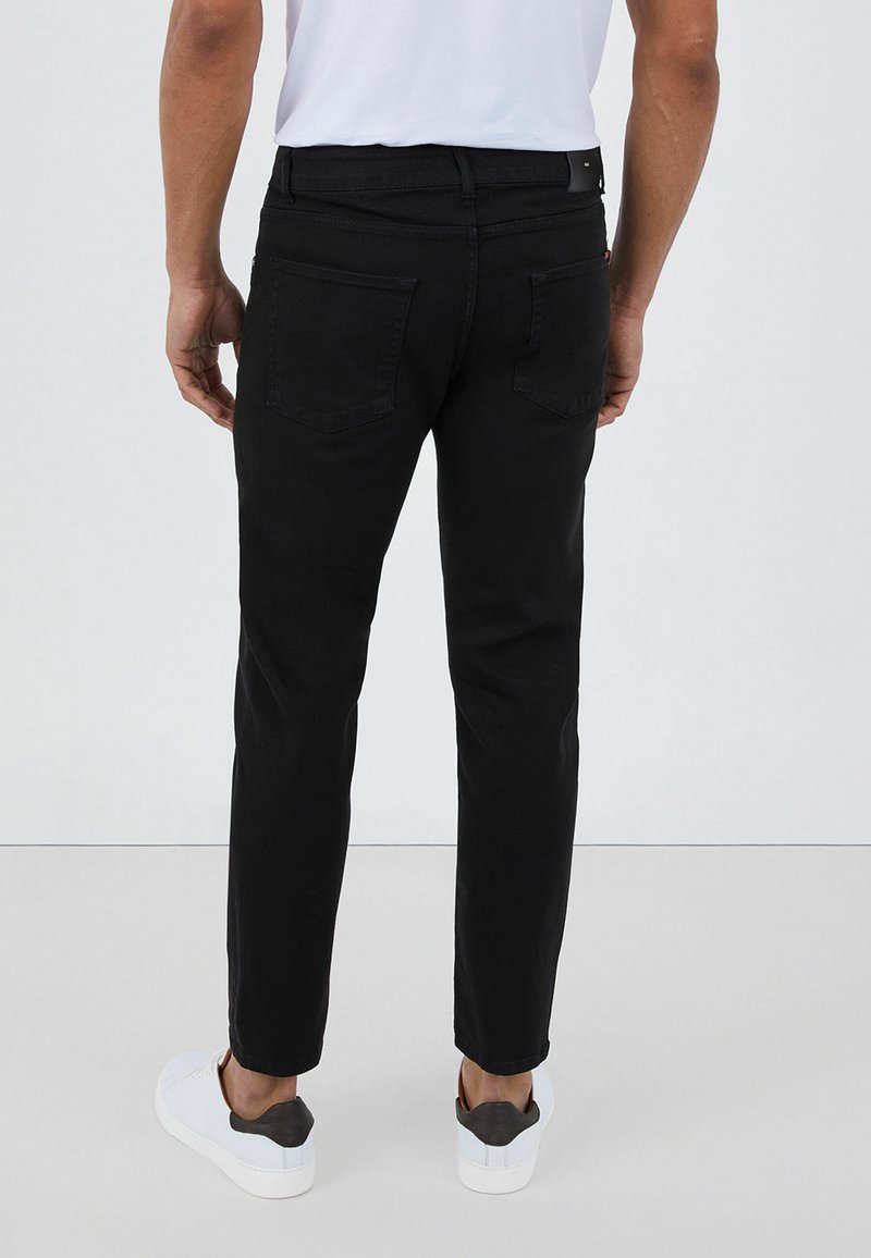 Herren Skinny Fit | LIU JO Jeans Tapered Fit black/schwarz - OW39413 Herren Skinny Fit | LIU JO Jeans Tapered Fit black/schwarz - OW39413