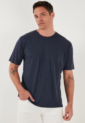 Buratti REGULAR FIT - Basic póló - indigo