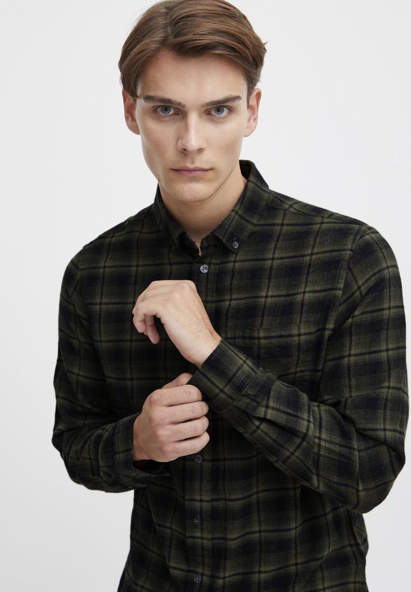 Chemise Manches Longues Tailored Sportsman ICEFIL - Noir/vert/bourgogne, Zippée, Taille XS