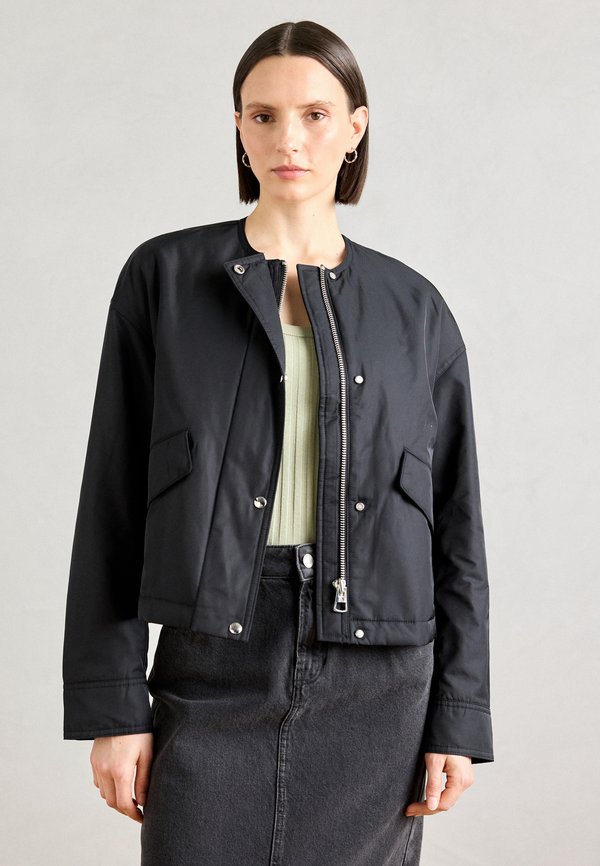 COLLAR LESS JACKET FLAP POCKETS TAPE DETAILS INSIDE - Light jacket