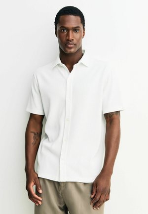 REGULAR FIT - TEXTURED SHORT SLEEVE - Hemd - white