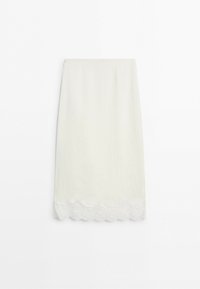 Witte knielange rok met rechte snit en delicate kanten afwerking langs de zoom, afgebeeld op een witte achtergrond.
