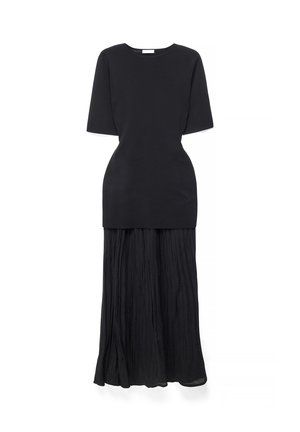 Črna midi obleka s tesno prilegajočo zgornjo kratko srajco in zračno plisirano krilo, z okroglim izrezom in subtilnim pasnim učvrstkom.