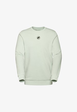 Lys grøn sweatshirt med rund hals og lange ærmer. Har et lille sort logo på brystet. Blød tekstur, casual design.