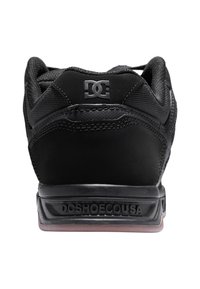 DC Shoes STAG - Skatová obuv - kkg black black gum