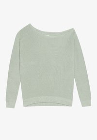 Unselected, iceberg green