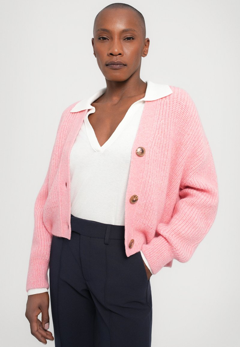 Gilets et cardigans - Couleur rose