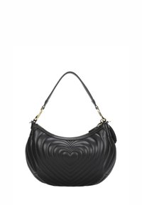 Borsa a mano in pelle nera dalla forma curva, caratterizzata da un motivo trapuntato a forma di cuore e una tracolla corta. Dettagli in metallo color oro. Chiusura con cerniera.