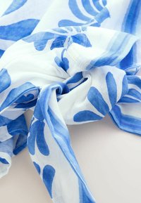 Next SARONG  - Beach accessory - blue/white geo print