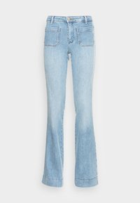 Selecionado, in the clouds