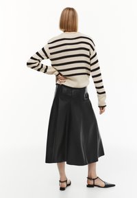 Massimo Dutti Strickpullover - beige