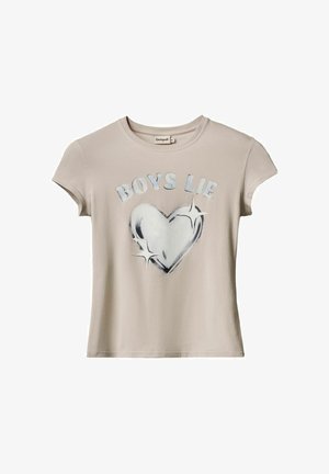 Beež lühikeste varrukatega T-särk kirjaga "BOYS LIE" ja ees särava hõbedase südamegraafikuga, suurus keskmine, kaubamärk Desigual.