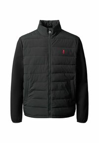 Veste noire matelassée avec manches en tissu lisse, fermeture éclair à l'avant, col montant, poches latérales et petit logo rouge sur la poitrine gauche.