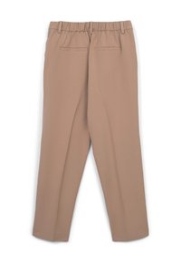 Pantalon beige avec une texture douce, présentant une taille élastique confortable, deux poches arrière et une coupe droite.
