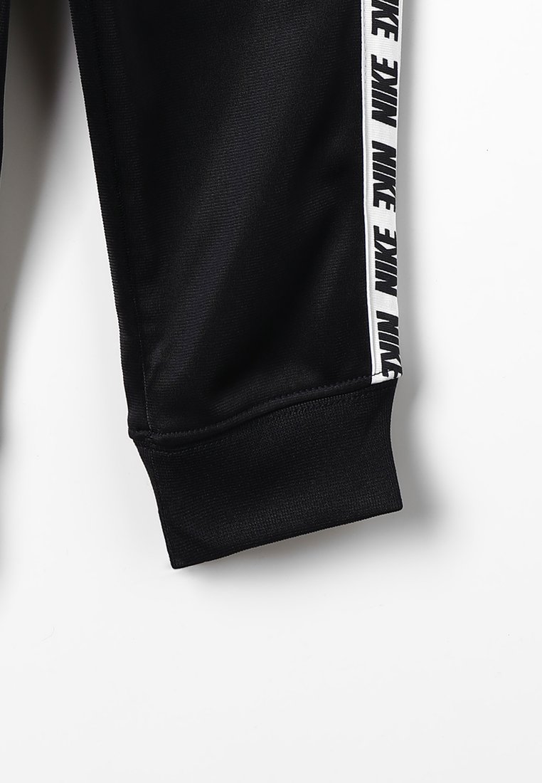 nike block taping tricot set