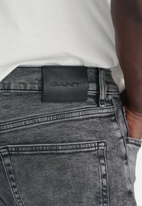 GANT Jeans a sigaretta - black