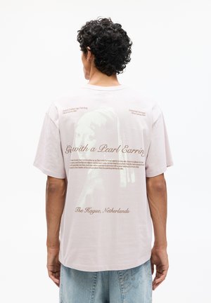 VERMEER GRAPHIC - T-shirt con stampa - pink