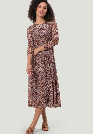 MIT BOHO PRINT - Denní šaty - brownred
