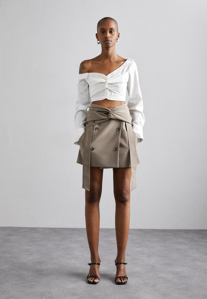 ROKH ASYMMETRIC TWIST CROP BLOUSE - Blouse - white - Zalando.ie