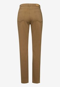 Pantalones marrones de pierna recta hechos de una mezcla de algodón. Presentan bolsillos traseros y un parche de cuero con el logo en la cintura.