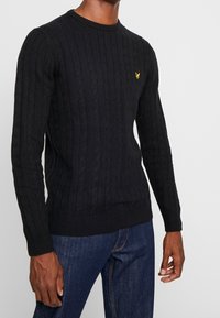 Lyle & Scott Strickpullover - black