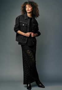 Next TRUCKER - Chaqueta vaquera - black eyelet