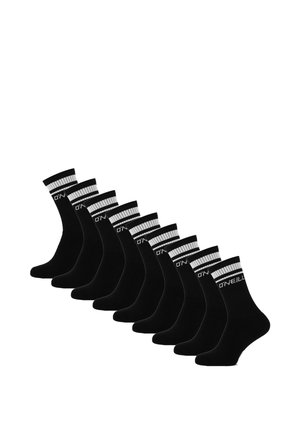 Dix paires de chaussettes noires montantes avec des rayures blanches et le logo "O'NEILL" sur le bord, disposées en ligne diagonale sur fond blanc.