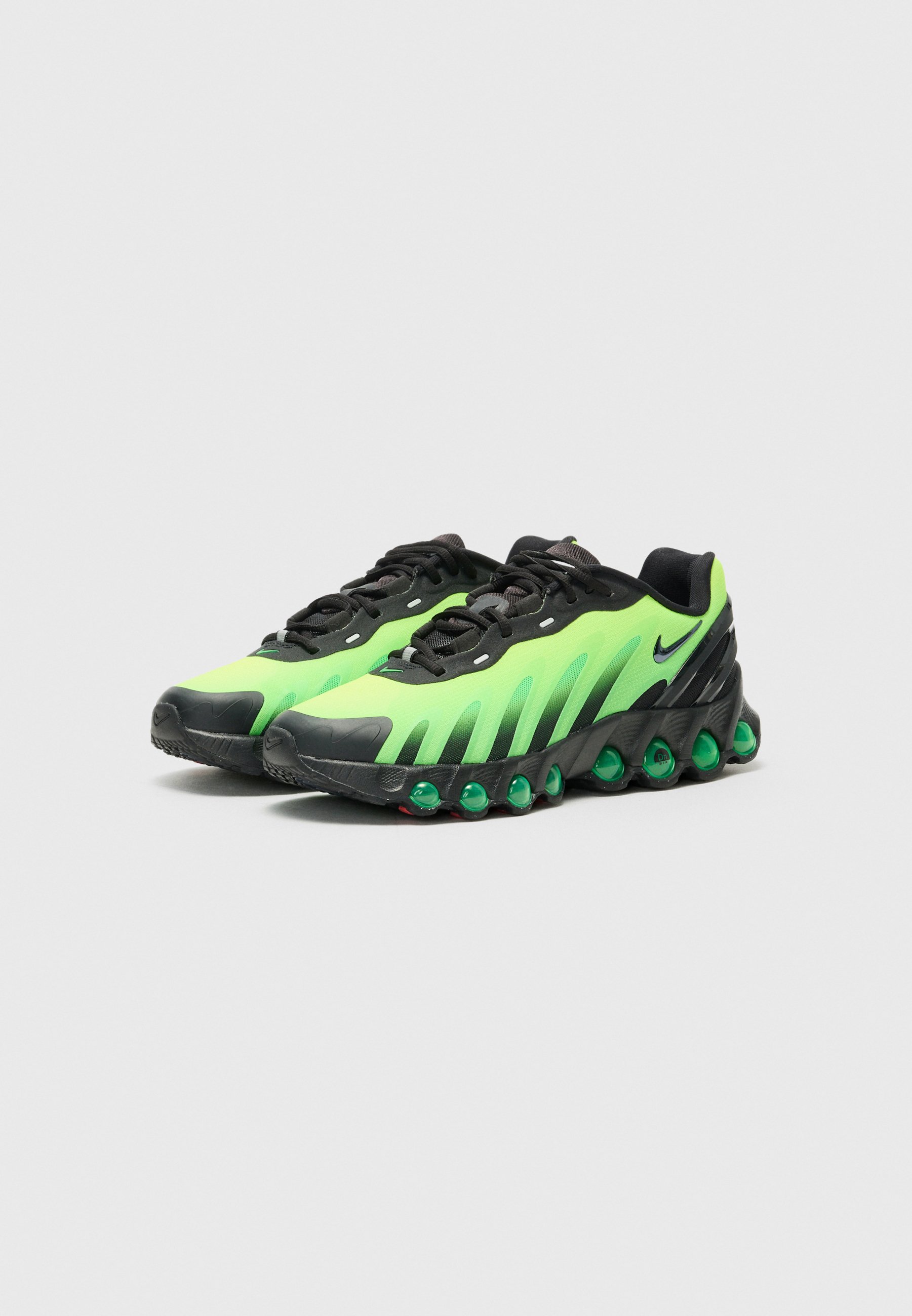 Nike Sportswear AIR MAX DN8 AMD - Trainers - black/green