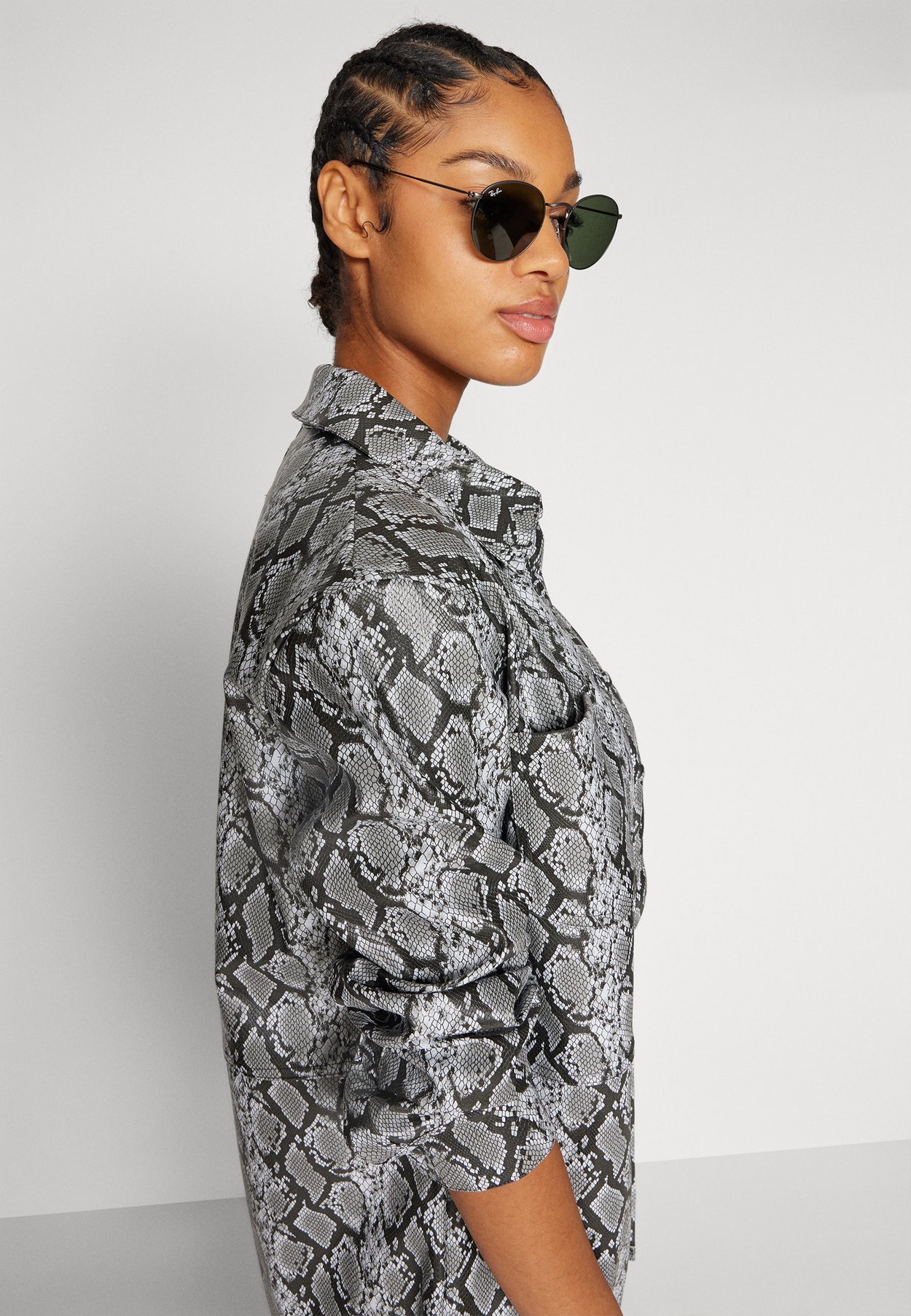 ONLCARYS SNAKE SHACKET