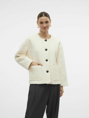 Vero Moda AWOLLO - Chaqueta de entretiempo - snow white