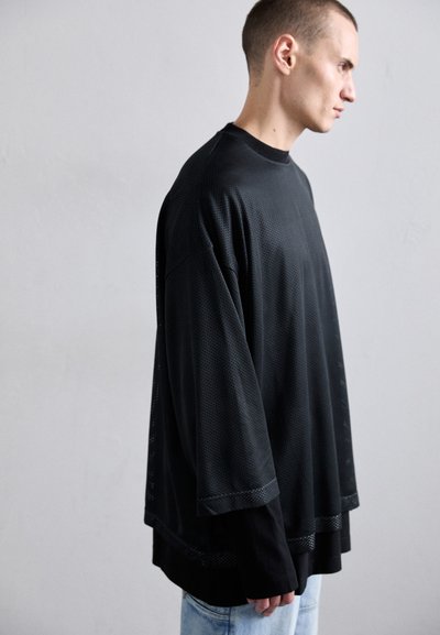 032c GAME LAYERED LONGSLEEVE - Top s dlhým rukávom - washed black