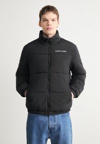 Tommy Jeans ESSENTIAL QUILTED JACKET  - Vinterjacka - black