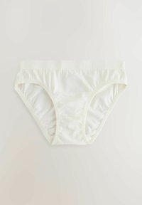 Sous-vêtements en coton blancs de style bikini avec une taille douce, des côtés froncés et une texture lisse. Convient pour un usage quotidien.