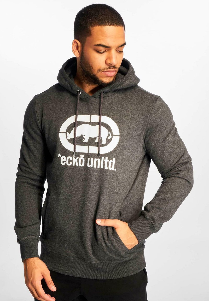 Sweat à capuche gris foncé en matériau doux, présentant un grand graphisme blanc d'un rhinocéros et le texte "eckō unltd." sur le devant.