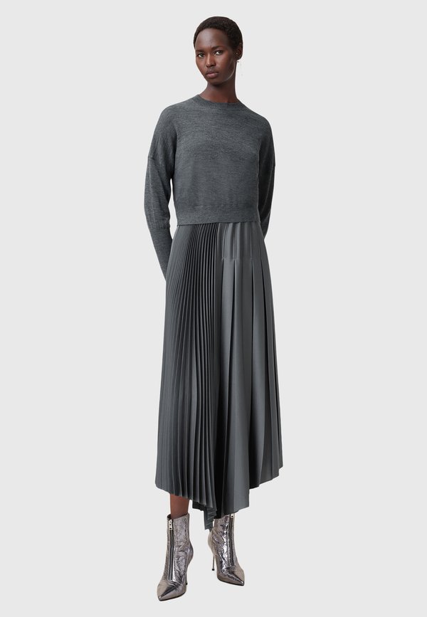 ADRIANA - Strickkleid