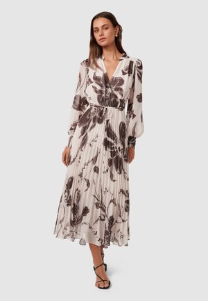 Forever New SASKIA - Freizeitkleid - light brown
