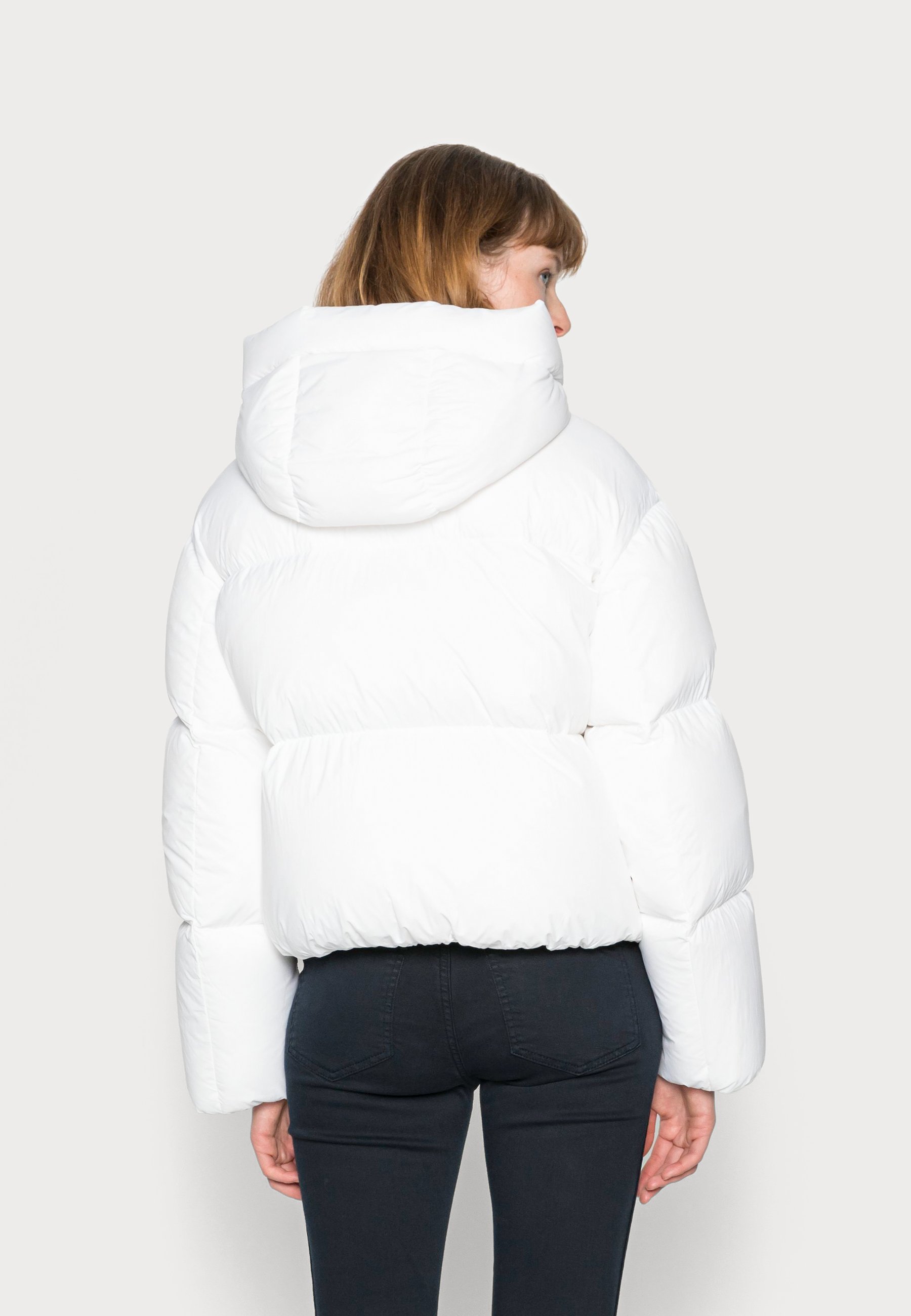 cinched waist puffer coat