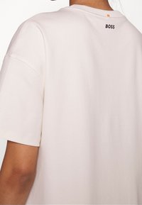 BOSS Sukienka z dżerseju