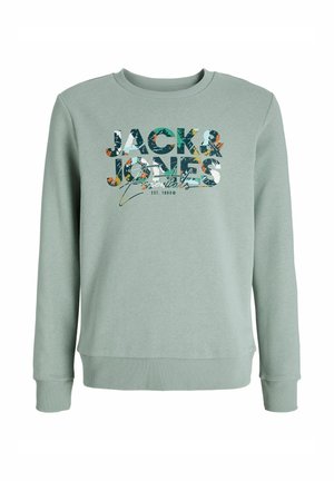 Sweatshirt vert clair avec col rond, poignets et ourlet côtelés, mettant en avant un design graphique floral coloré avec le texte "JACK & JONES Essentials."