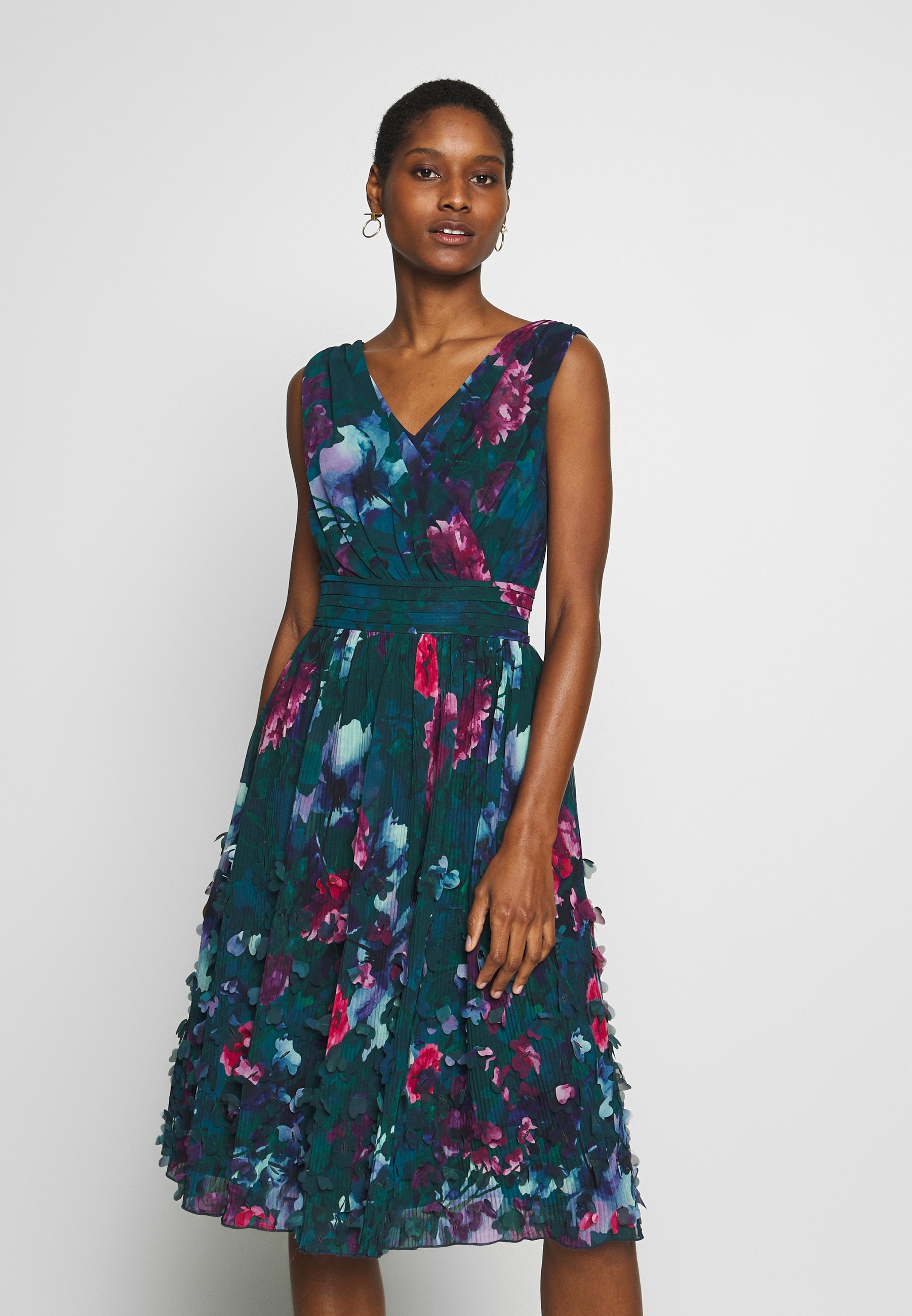 Apart Embroidered Dress Cocktailkleid Festliches Kleid Petrol Multicolor Zalando De 