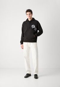 HUGO Sweat à capuche - black