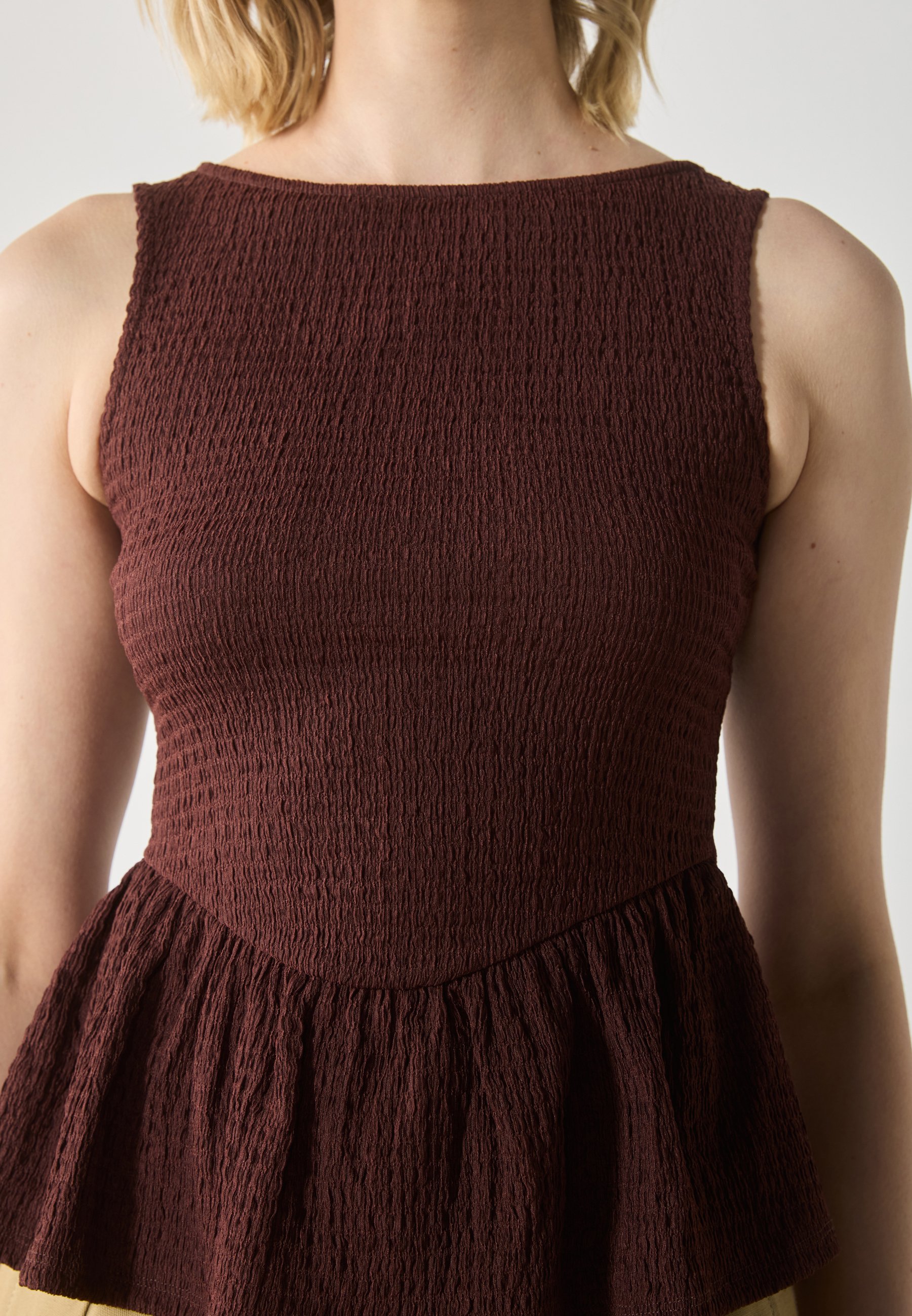 売れ筋商品|||アンナ フィールド Tシャツ レディース トップス Top - bitter chocolate Anna Field Top - bitter chocolate/dunkelbraun - Zalando.at