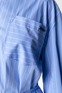 Colourful Rebel BRIENNA STRIPED BUTTON BLOUSE DRESS - Abito a camicia - blue