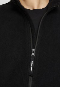 Jack & Jones Forro polar - black