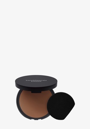 bareMinerals BAREPRO 24HR SKIN PERFECTING POWDER FOUNDATION - Fond de teint - deep 60 neutral