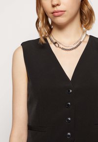 ONLY ONLASTRID SHORT FITTED - Strukirani kaput - black